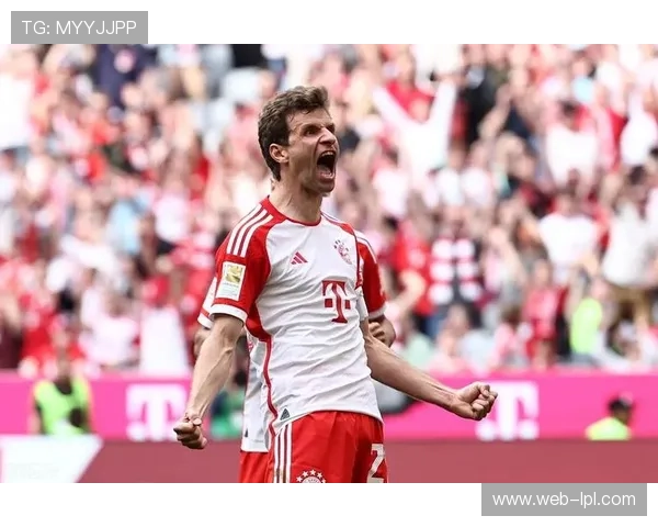 拜仁2-1多特送对手首败，七连胜领跑积分榜